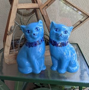 Gludkroken Blue Cats, Vintage Swedish Pottery